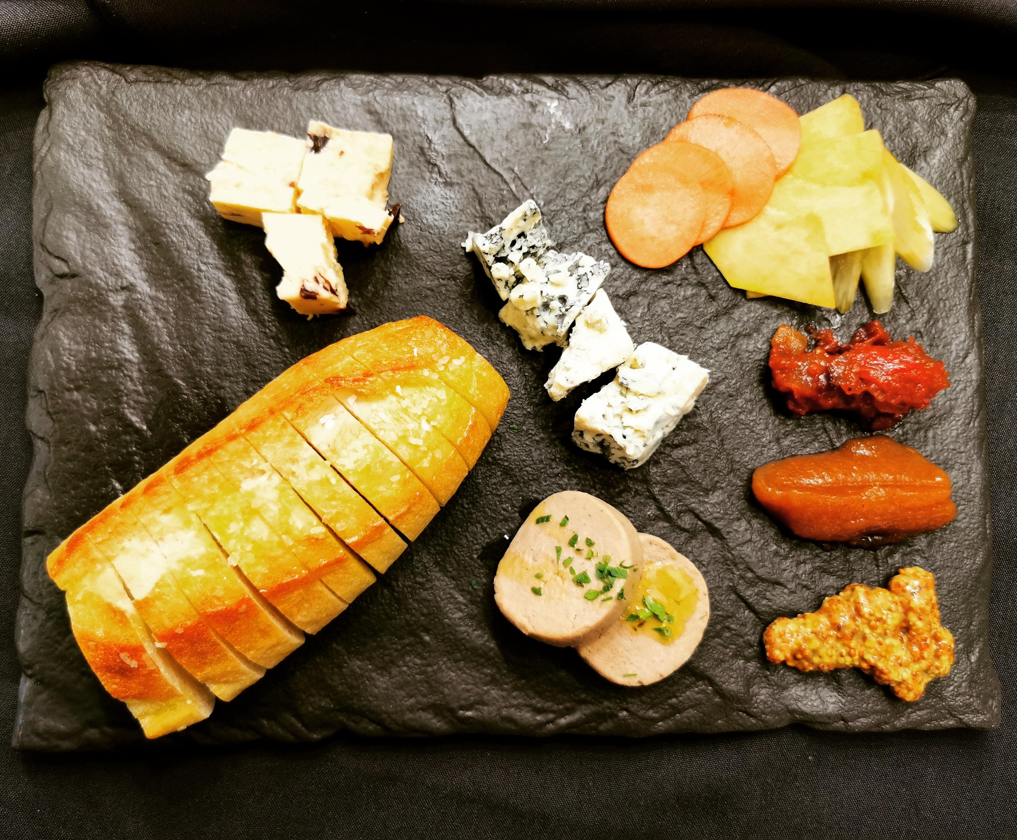 Cheese and Charcuterie Plate (3 meats and cheeses)