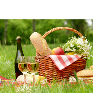 Picnic Package for One with Alcoholic Beverage and Utensils